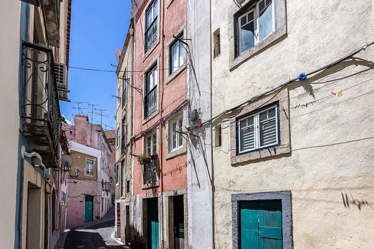 Apartamento T1 para Venda em Santa Maria Maior Foto 14