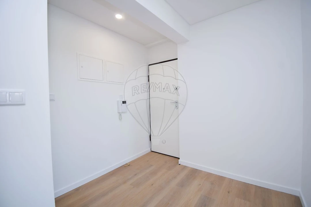Apartamento T3 para Venda em Mina de Água Foto 23