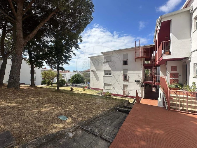 Apartamento T3 para Venda em Queluz e Belas Foto 8