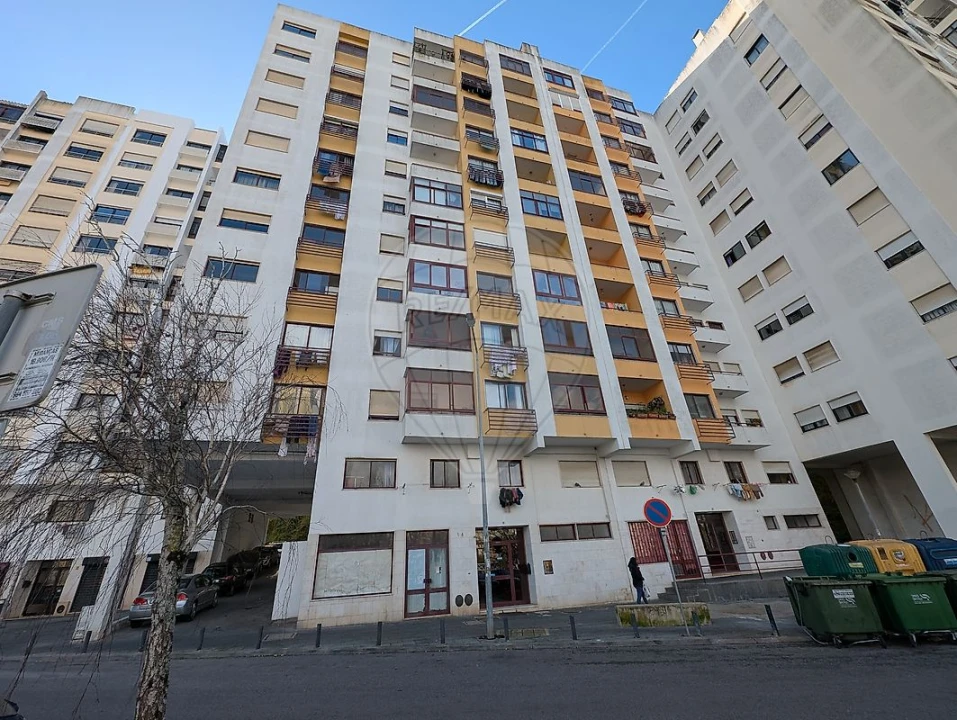 Apartamento T2 para Venda em Cacém e São Marcos Foto 9