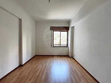 Apartamento T2 para Venda em Cacém e São Marcos