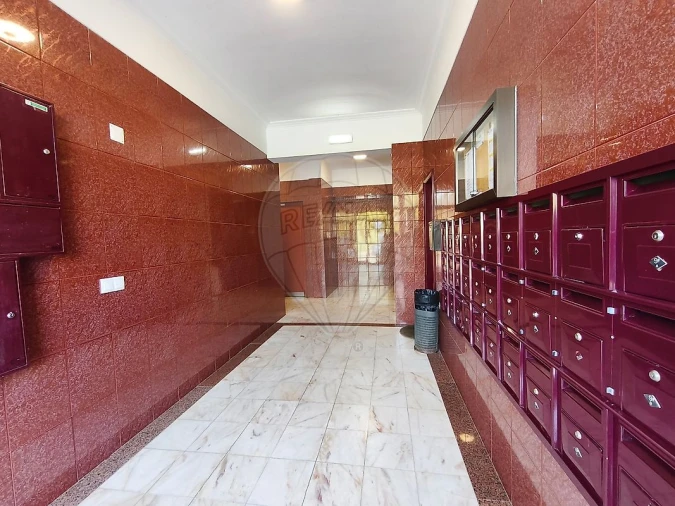Apartamento T2 para Venda em Cacém e São Marcos Foto 3