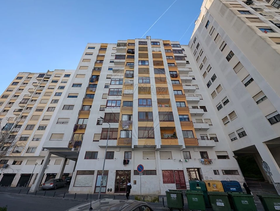 Apartamento T2 para Venda em Cacém e São Marcos Foto 10
