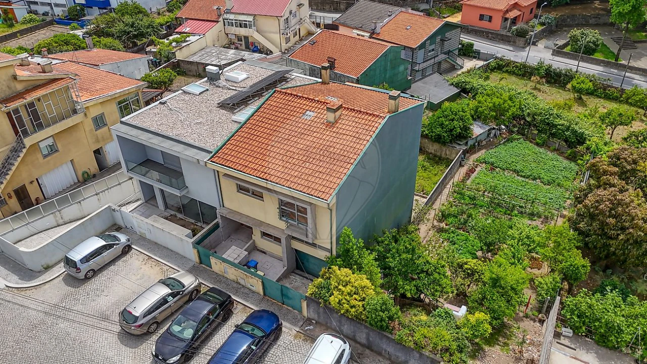 Moradia T5 para Venda em Pedrouços Foto 6