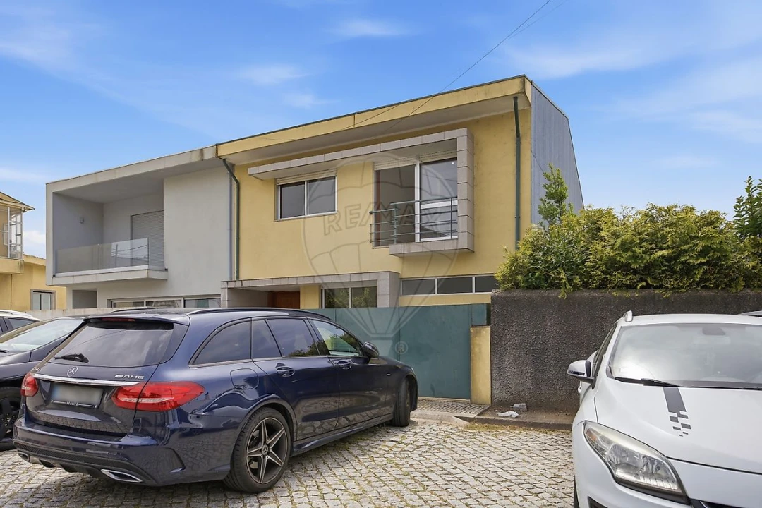Moradia T5 para Venda em Pedrouços Foto 38