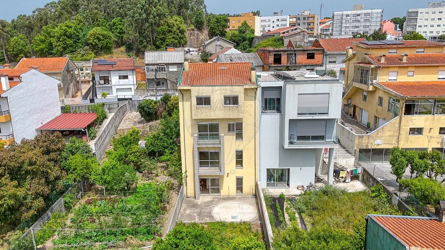 Moradia T5 para Venda em Pedrouços