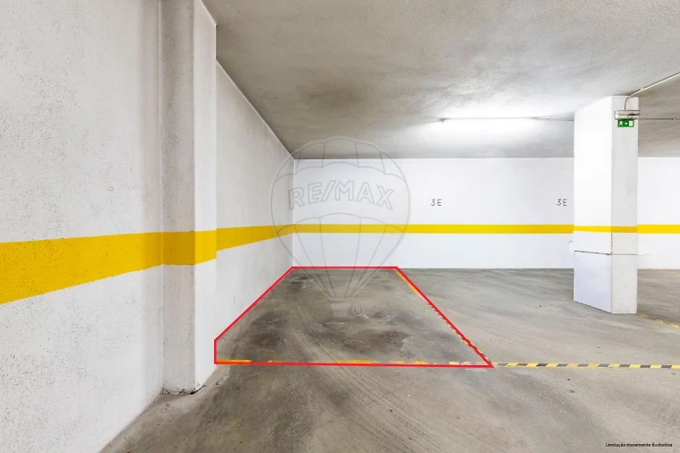 Apartamento T2 para Venda em Santa Maria, São Pedro e Matacães Foto 24