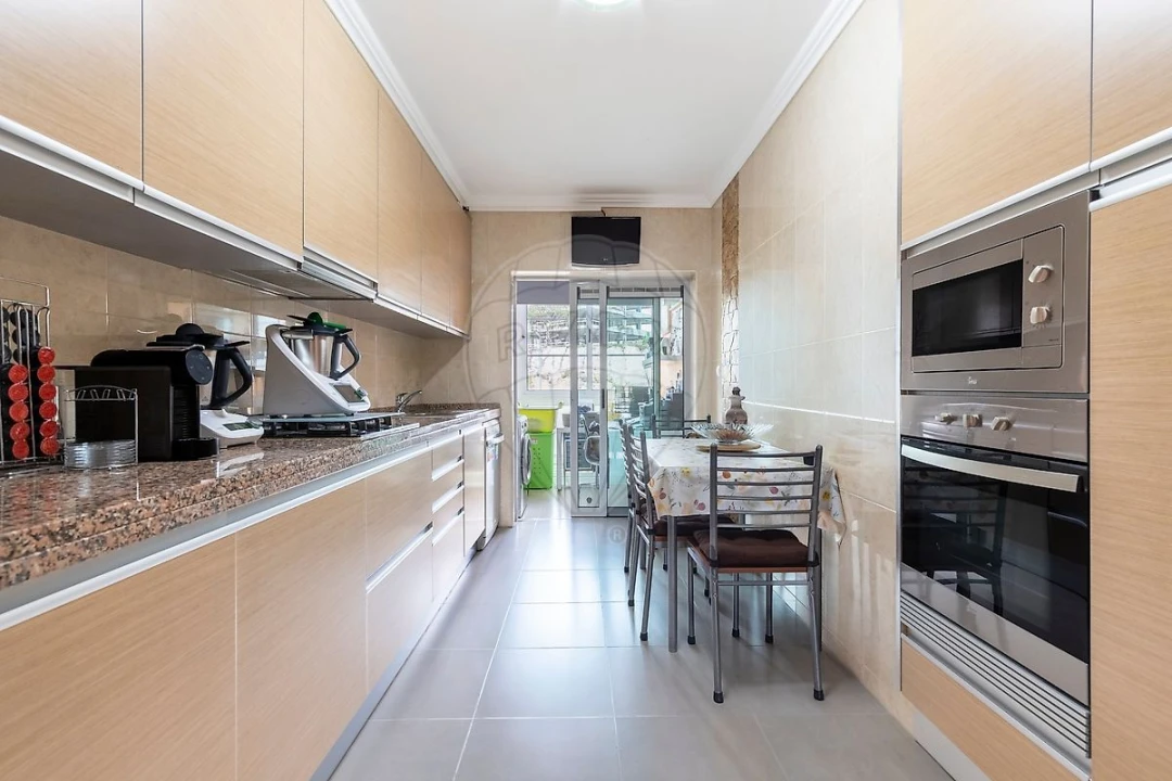 Apartamento T2 para Venda em Santa Maria, São Pedro e Matacães Foto 7