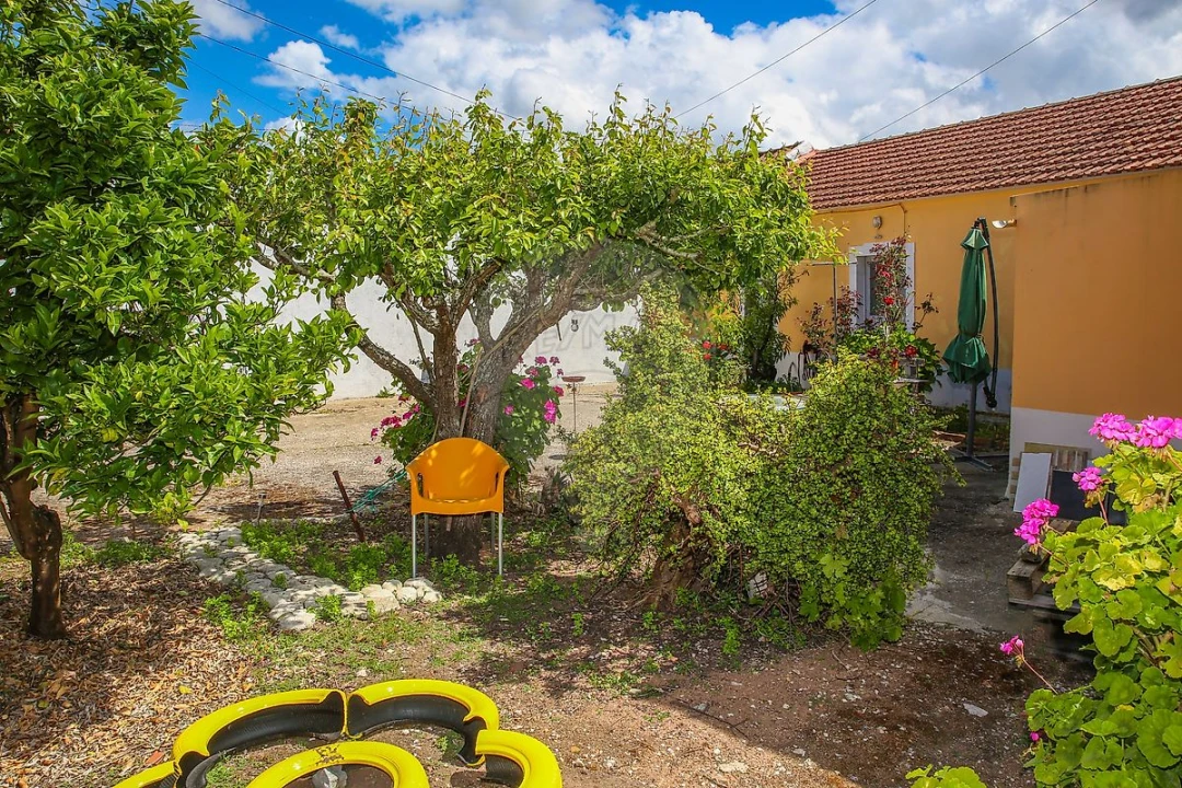 Moradia T2 para Venda em Campelos e Outeiro da Cabeça Foto 7