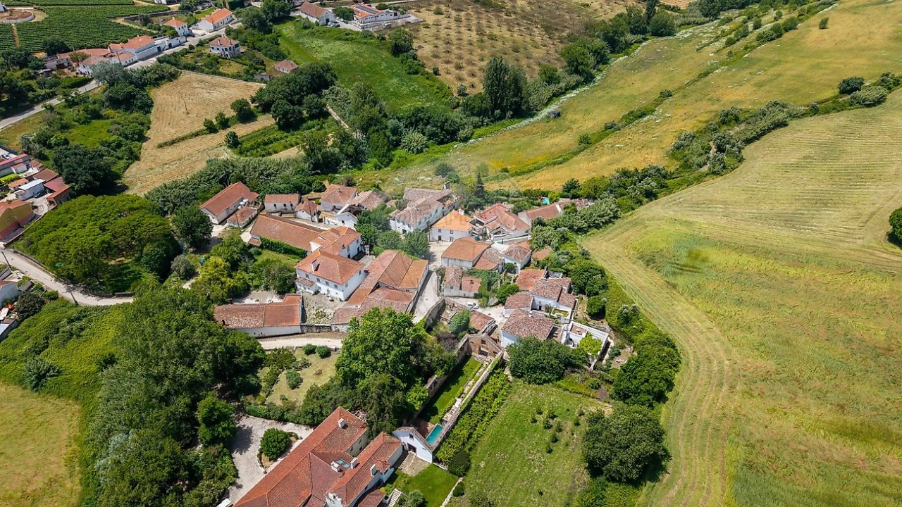 Moradia T3 para Venda em Dois Portos e Runa Foto 45