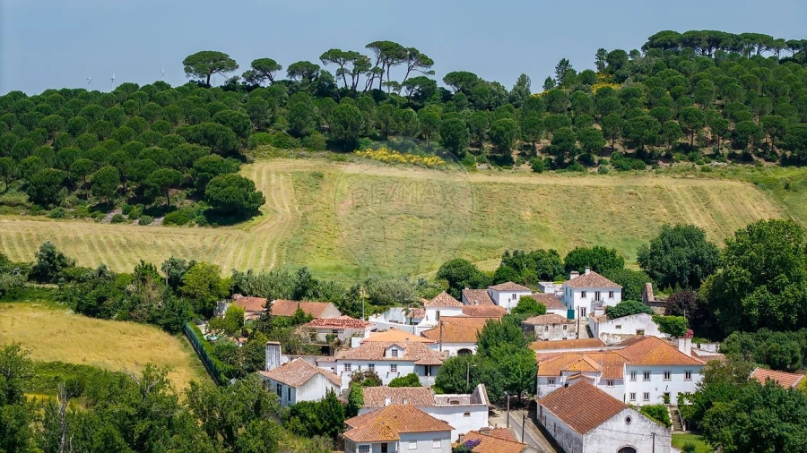 Moradia T3 para Venda em Dois Portos e Runa Foto 42