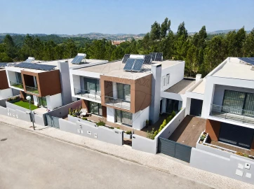 Moradia T5 para Venda em Milharado