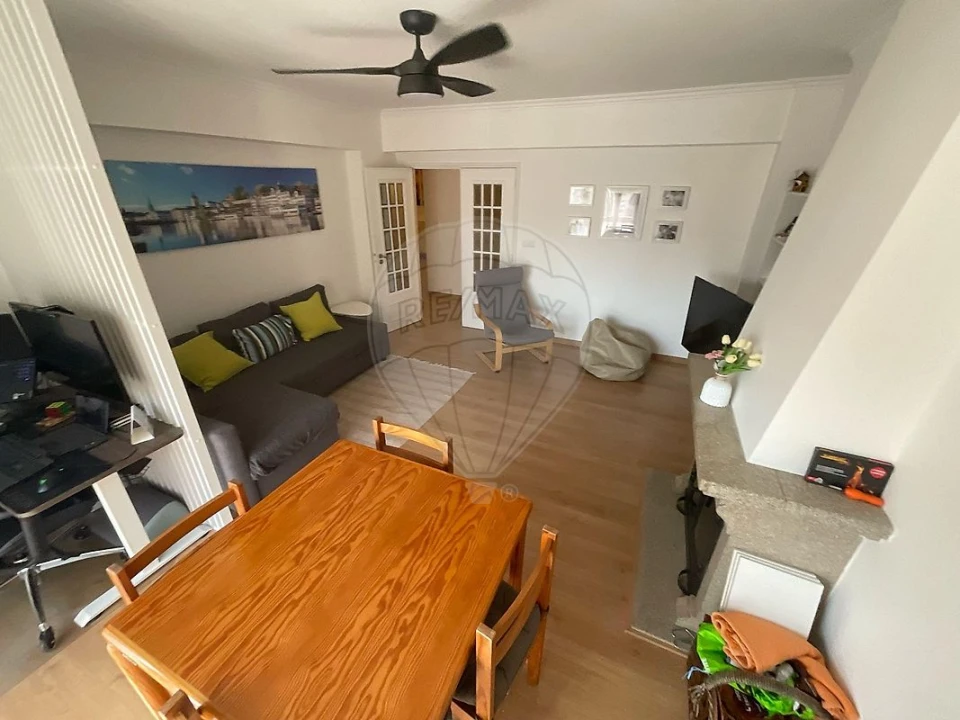 Apartamento T3 para Venda em Santo António dos Cavaleiros e Frielas Foto 14