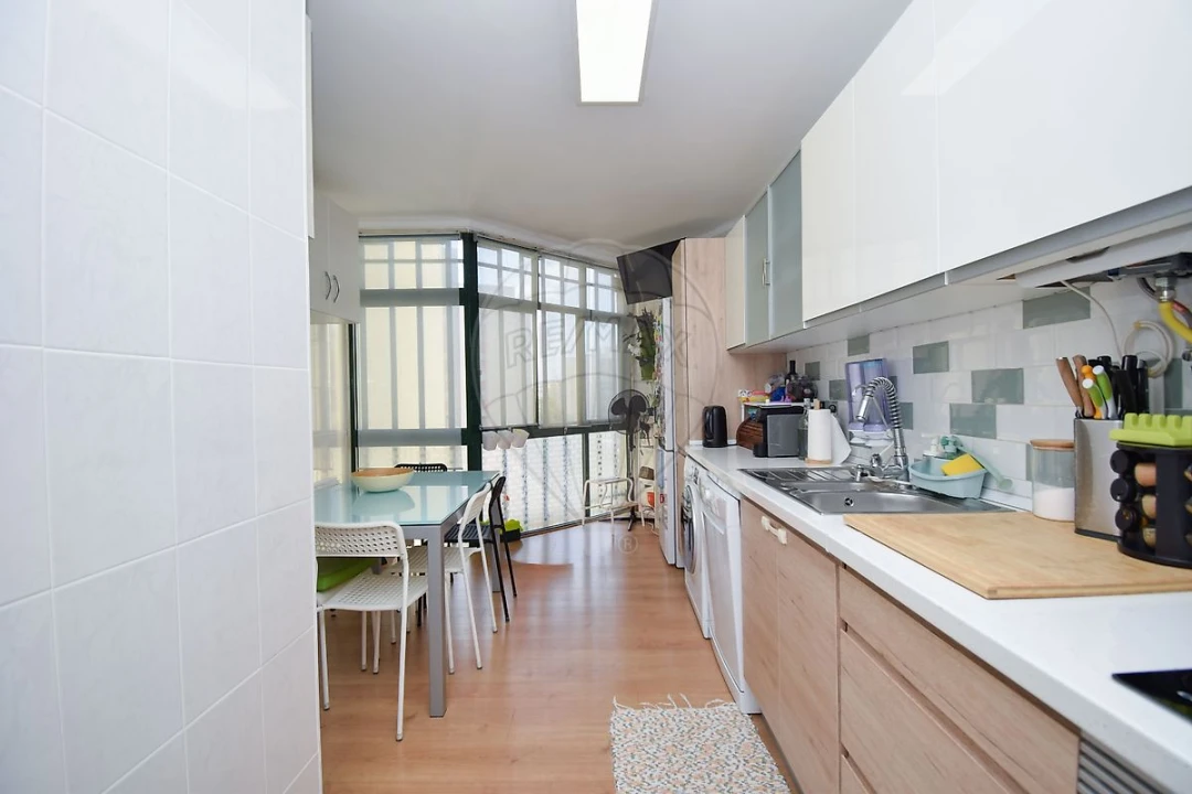 Apartamento T3 para Venda em Santo António dos Cavaleiros e Frielas Foto 21