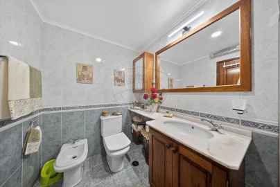 Apartamento T3 para Venda em Castanheira do Ribatejo e Cachoeiras