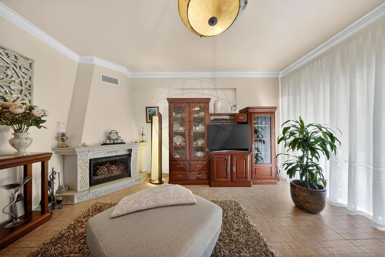 Apartamento T3 para Venda em Castanheira do Ribatejo e Cachoeiras Foto 4