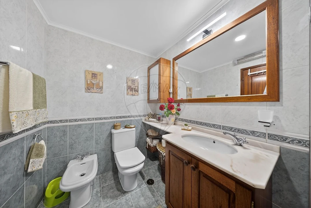 Apartamento T3 para Venda em Castanheira do Ribatejo e Cachoeiras Foto 10