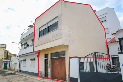 Moradia T3 para Venda em Alhandra, São João dos Montes e Calhandriz