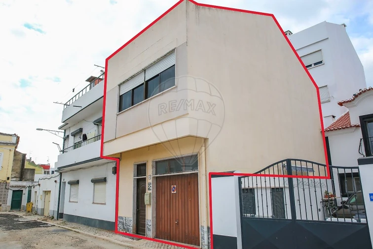 Moradia T3 para Venda em Alhandra, São João dos Montes e Calhandriz Foto 2