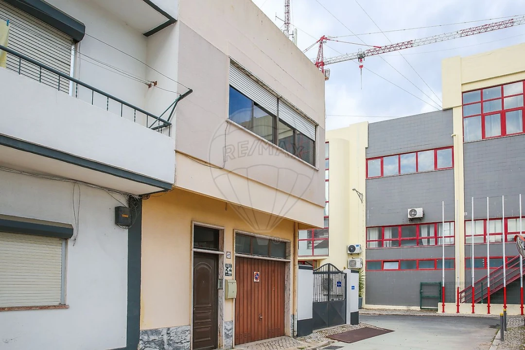 Moradia T3 para Venda em Alhandra, São João dos Montes e Calhandriz Foto 4