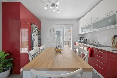 Moradia T2 para Venda em Abrigada e Cabanas de Torres