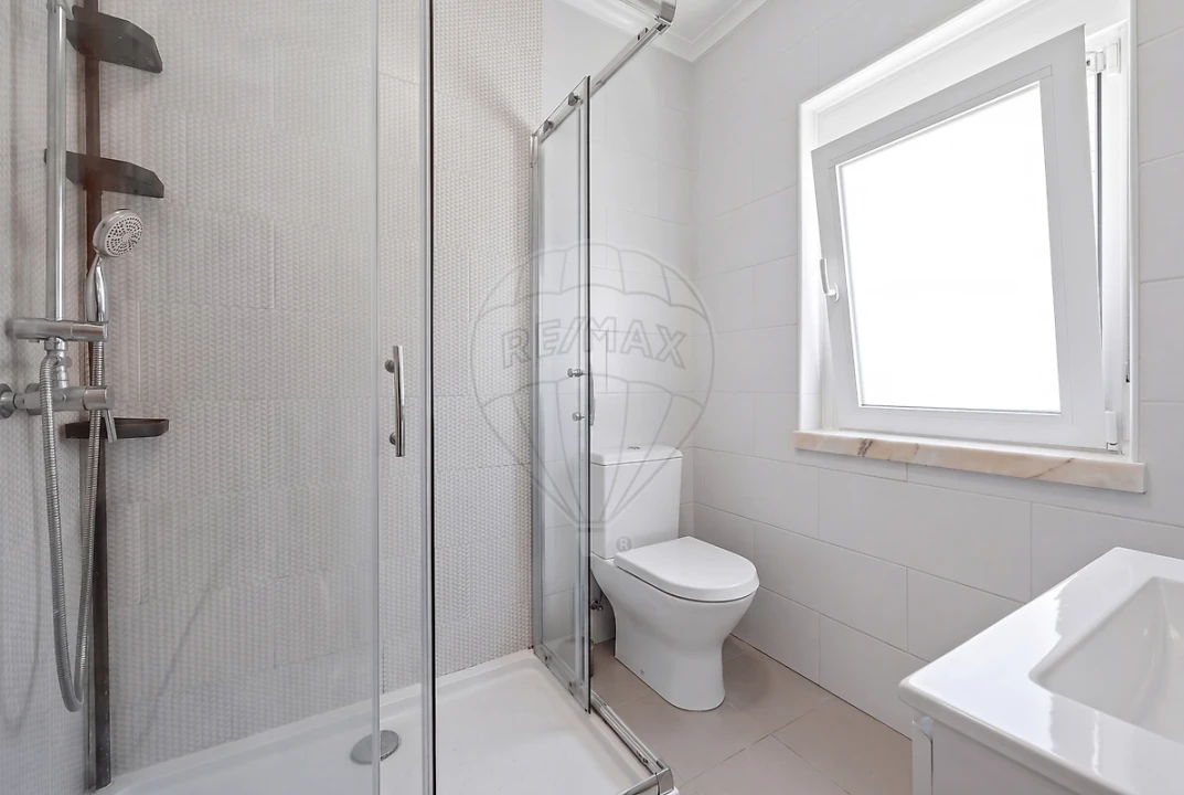 Moradia T2 para Venda em Abrigada e Cabanas de Torres Foto 15