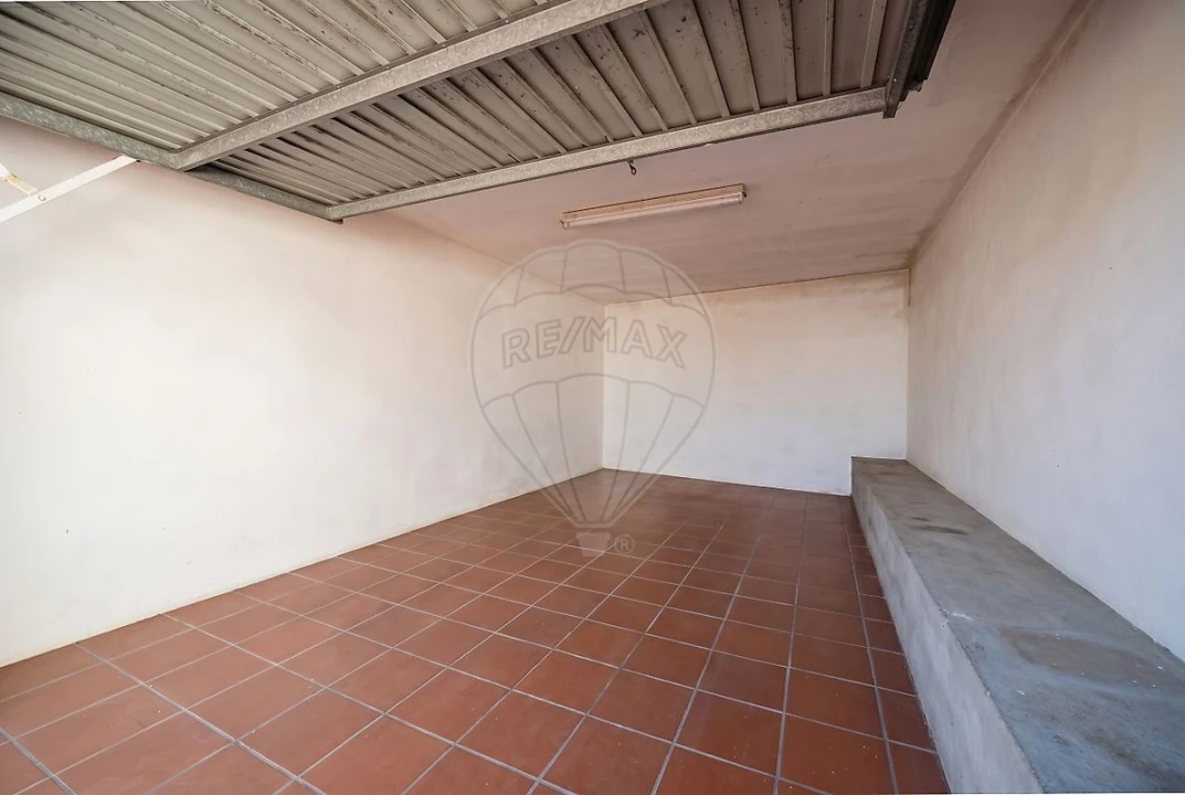 Moradia T4 para Venda em Aradas Foto 38