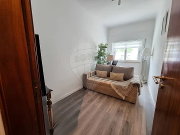 Apartamento T2 para Venda em Póvoa de Santa Iria e Forte da Casa