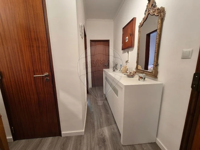 Apartamento T2 para Venda em Póvoa de Santa Iria e Forte da Casa Foto 2