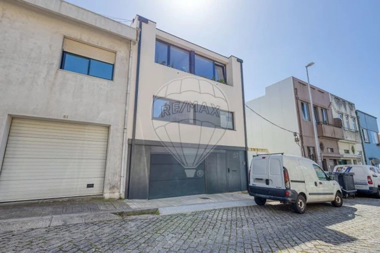 Moradia T7 para Venda em Paranhos Foto 21