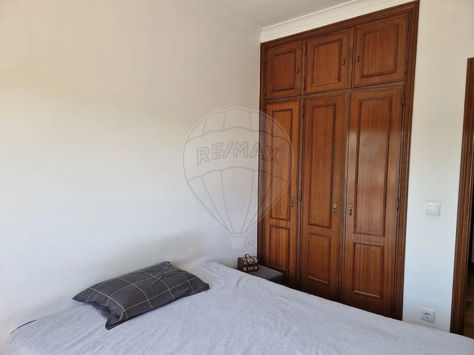 Apartamento T3 para Venda em Arcozelo Foto 3