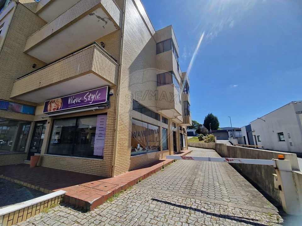 Apartamento T3 para Venda em Arcozelo Foto 19
