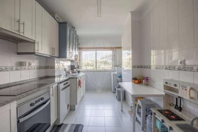 Apartamento T2 para Venda em Algueirão-Mem Martins