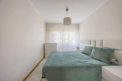Apartamento T2 para Venda em Algueirão-Mem Martins