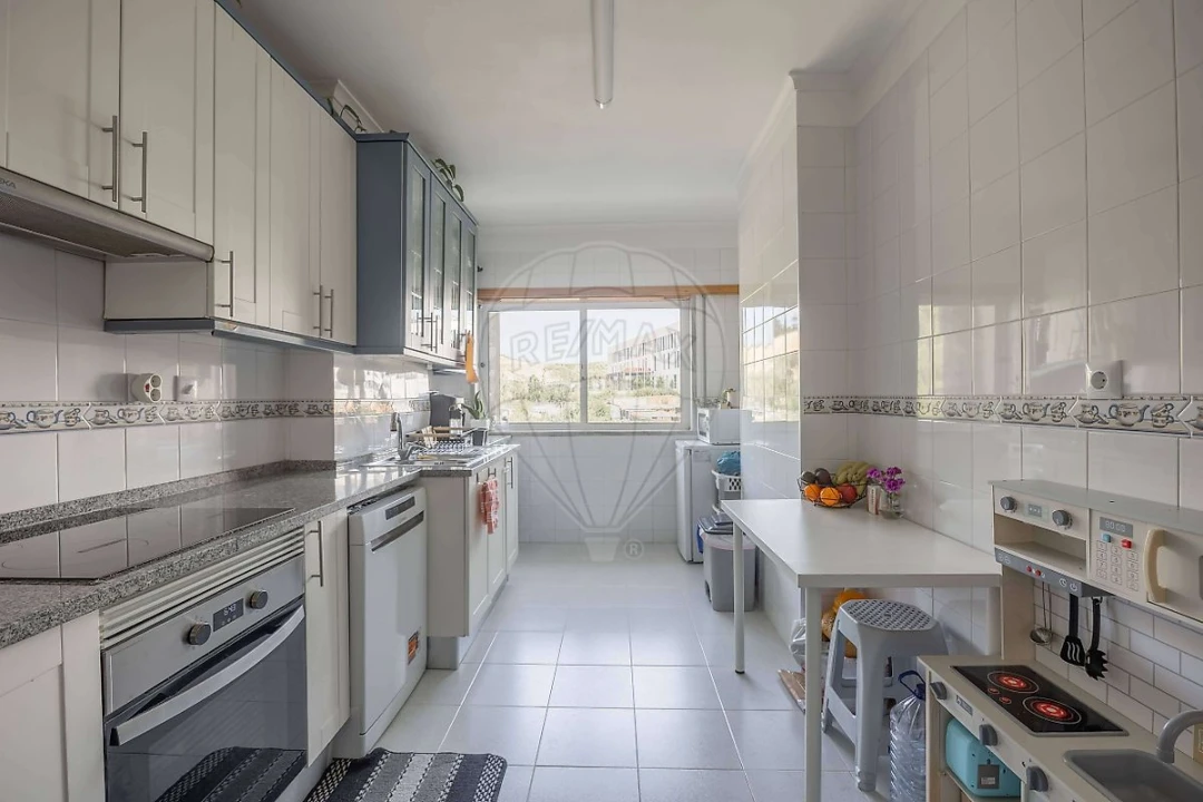 Apartamento T2 para Venda em Algueirão-Mem Martins Foto 6