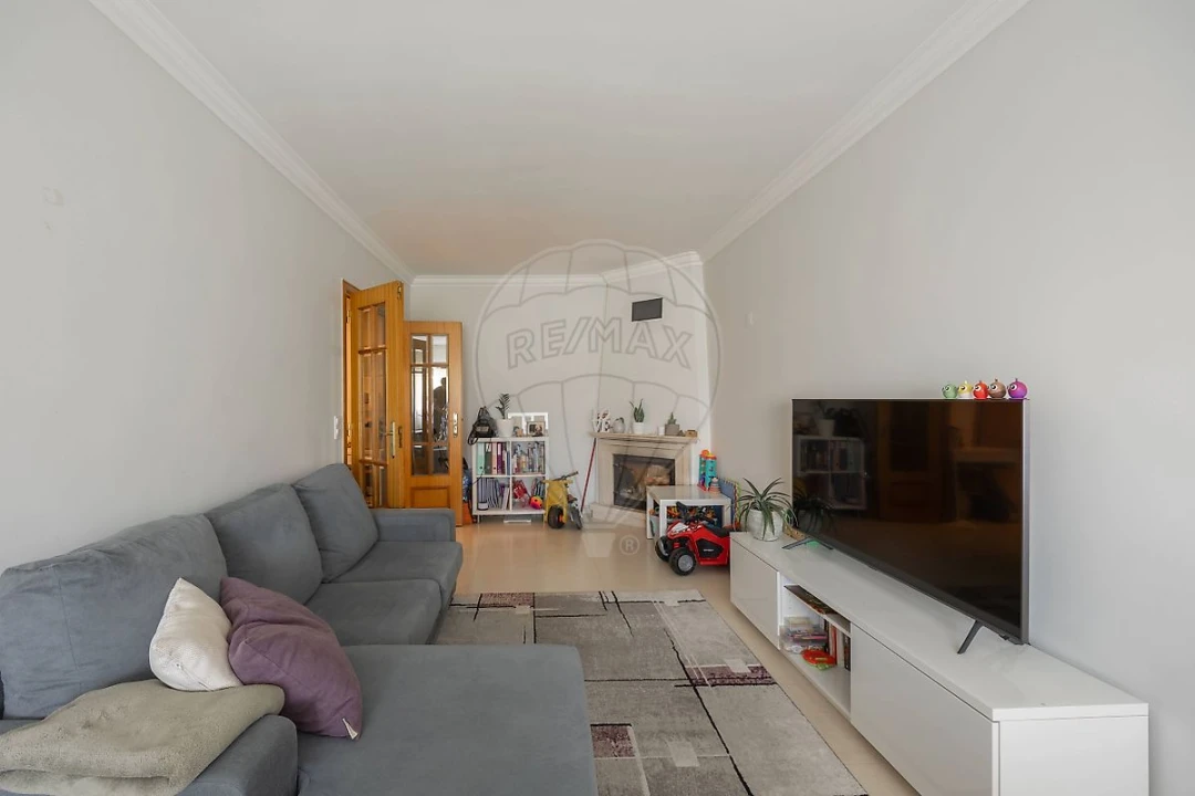 Apartamento T2 para Venda em Algueirão-Mem Martins Foto 15
