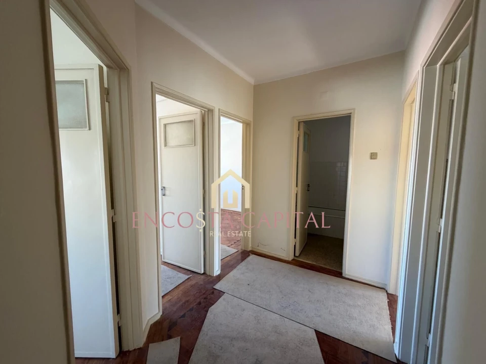 Apartamento T3 para Venda em Sacavém e Prior Velho Foto 7