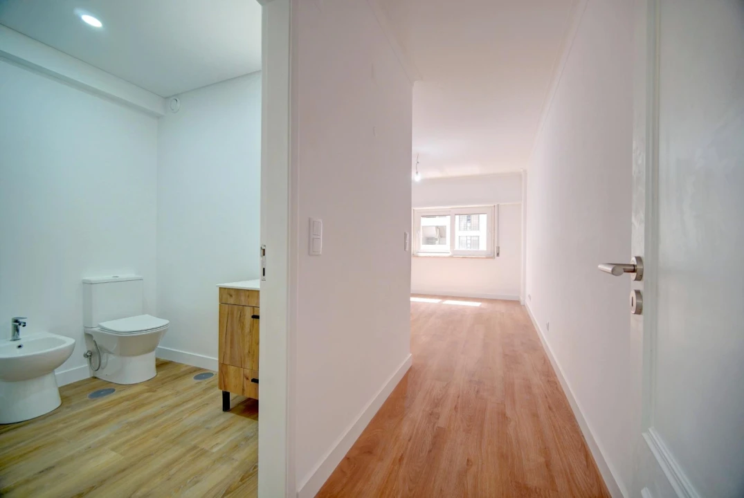 Apartamento T3 para Venda em São Domingos de Benfica Foto 14