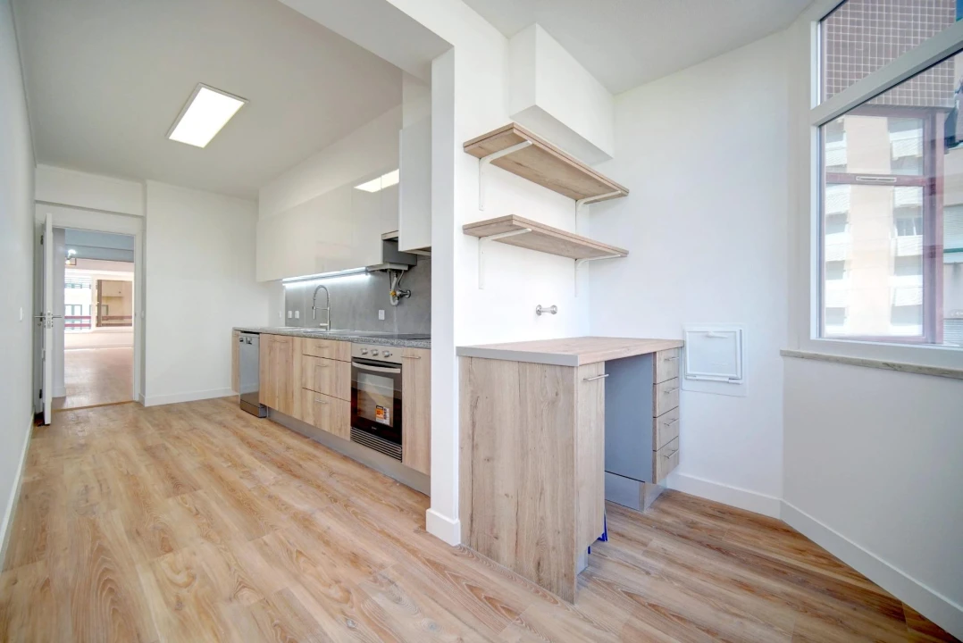 Apartamento T3 para Venda em São Domingos de Benfica Foto 16