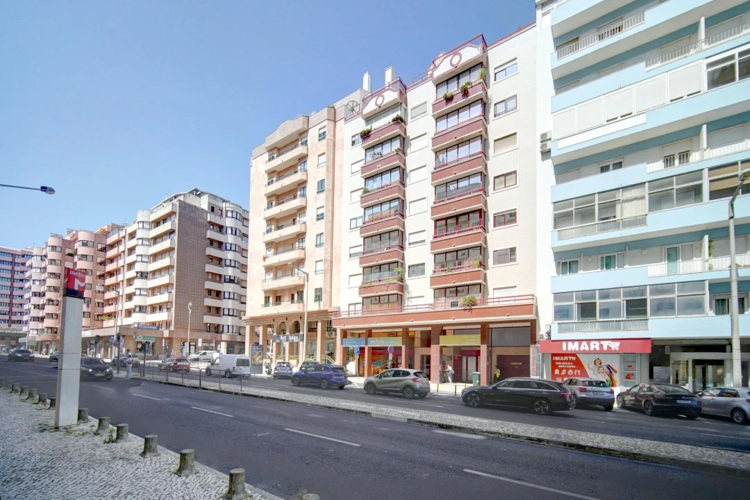 Apartamento T3 para Venda em São Domingos de Benfica Foto 23