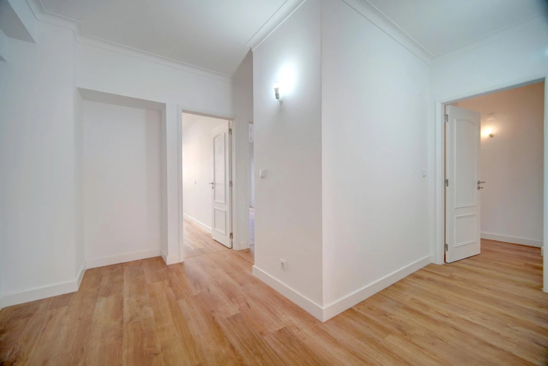 Apartamento T3 para Venda em São Domingos de Benfica Foto 5
