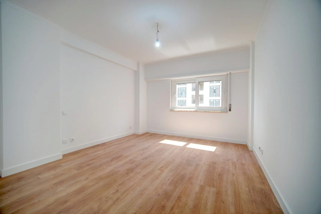 Apartamento T3 para Venda em São Domingos de Benfica Foto 7