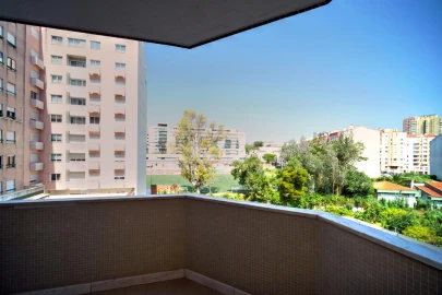 Apartamento T3 para Venda em São Domingos de Benfica