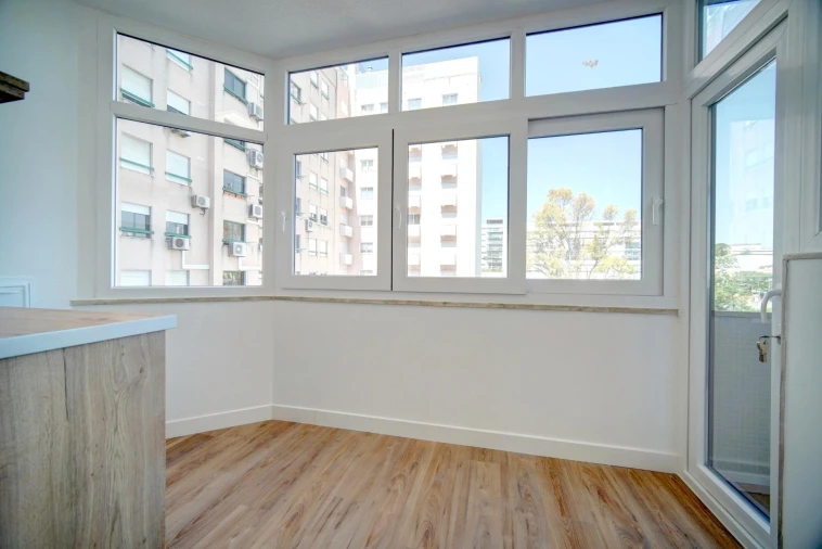 Apartamento T3 para Venda em São Domingos de Benfica Foto 17