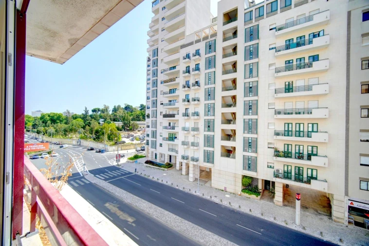 Apartamento T3 para Venda em São Domingos de Benfica Foto 25