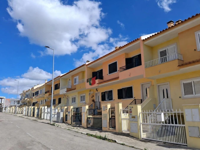 Moradia T3 para Venda em Seixal, Arrentela e Aldeia de Paio Pires Foto 31