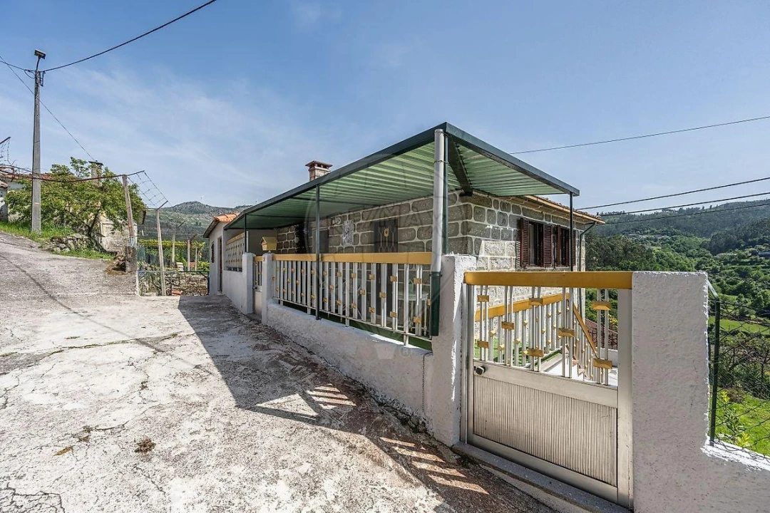 Moradia T4 para Venda em Sobradelo da Goma Foto 36