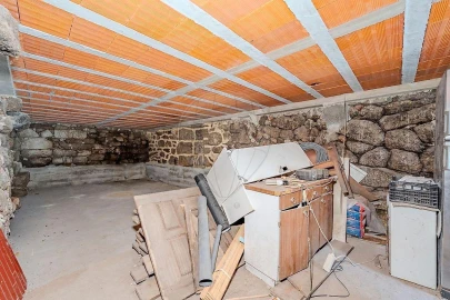 Moradia T9 para Venda em Vieira do Minho