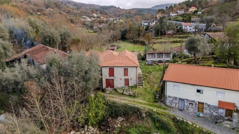 Moradia T9 para Venda em Vieira do Minho