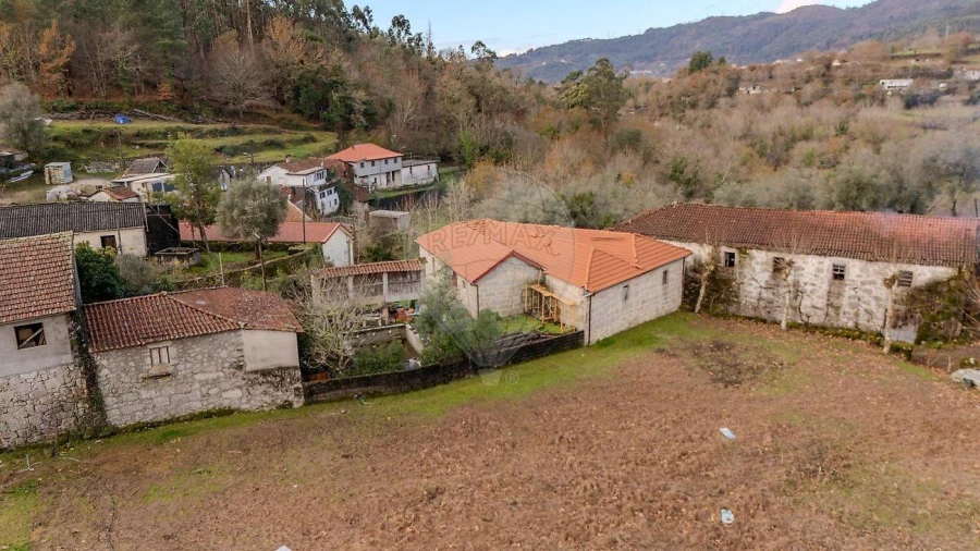 Moradia T9 para Venda em Vieira do Minho Foto 9